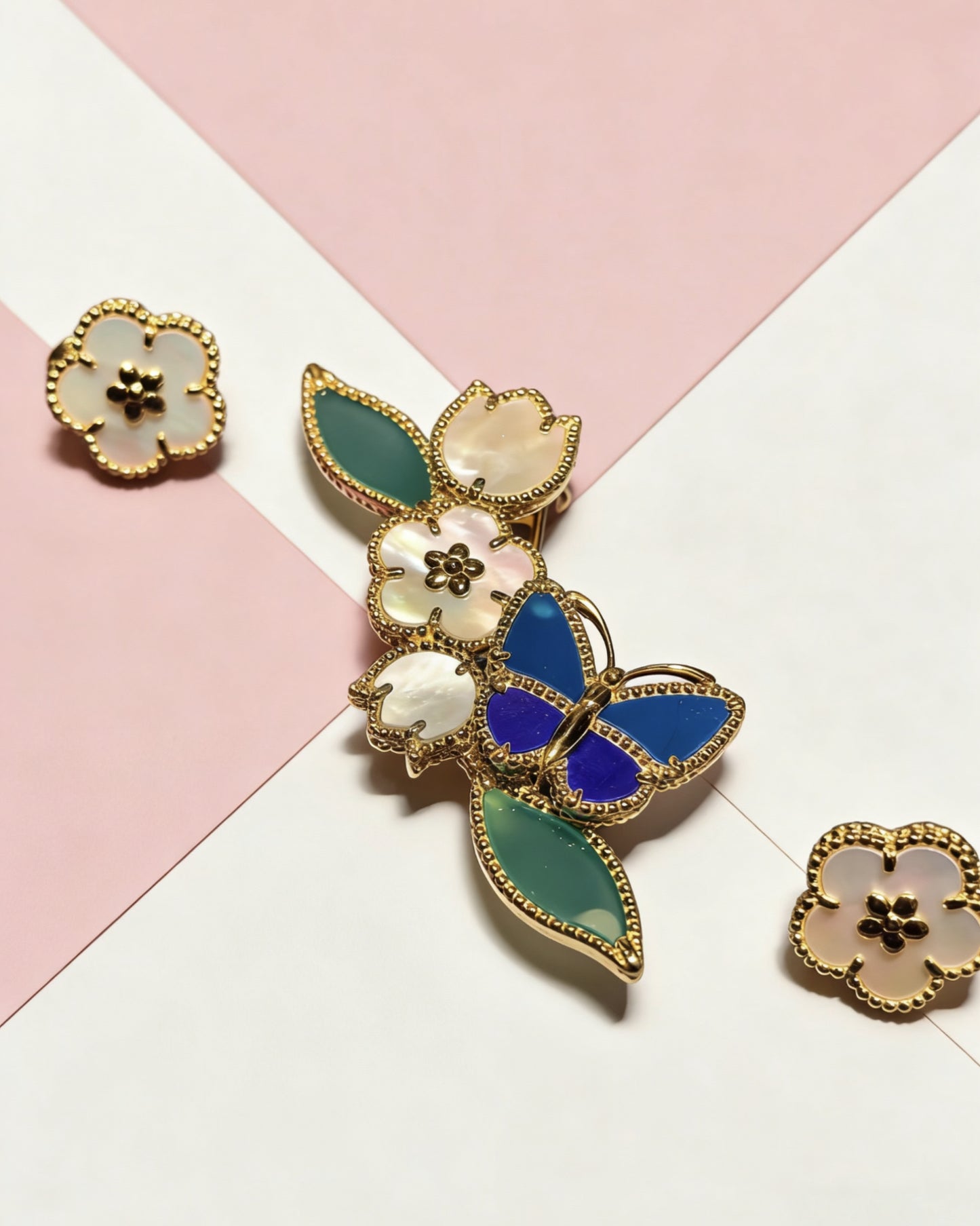 LUCKY BROOCH