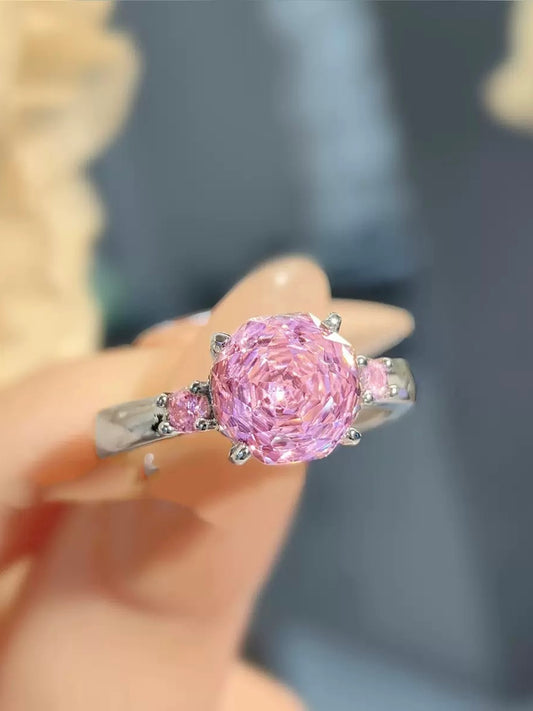 DAZZLING ROSE RING