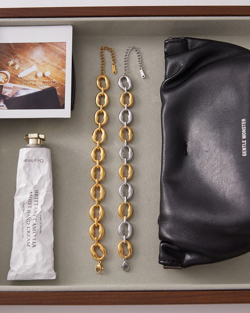 CHAIN BRACELET