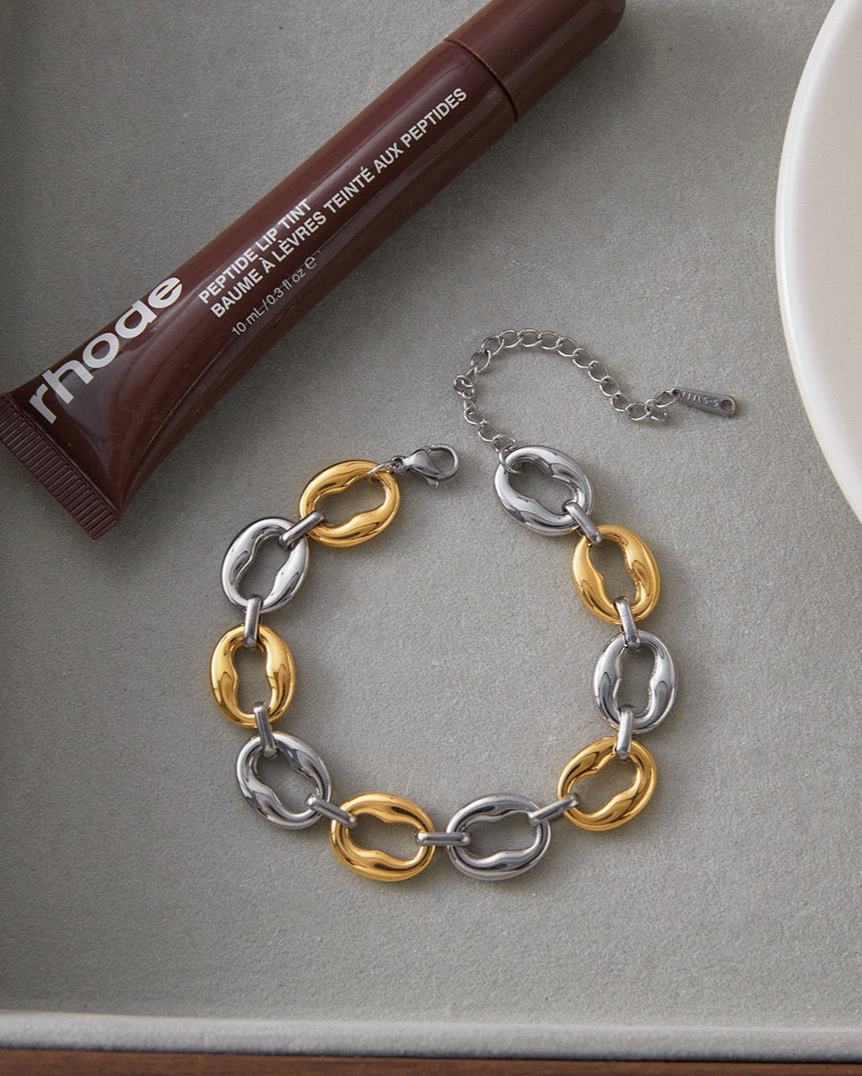 CHAIN BRACELET