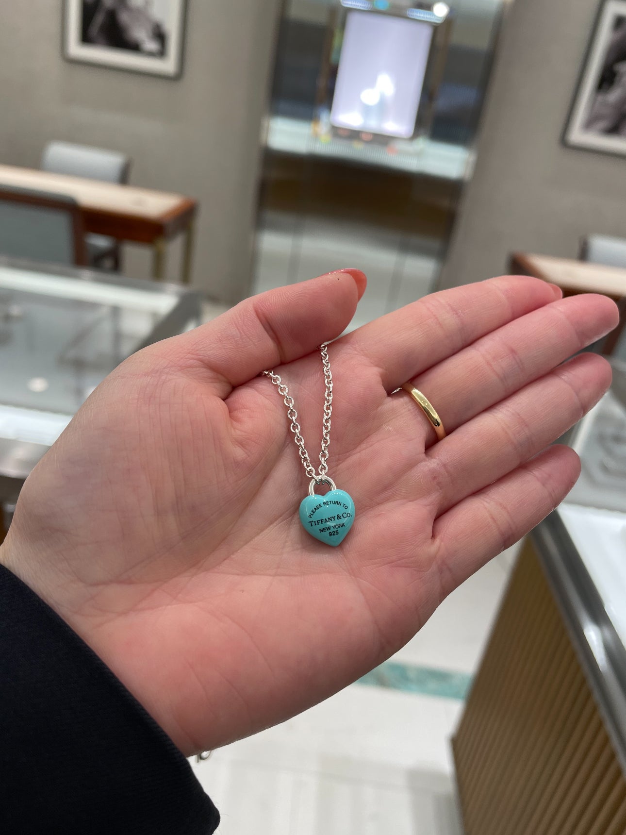 BLUE CANDY BEAN NECKLACE