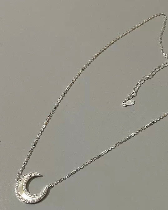 BROKEN SILVER MOON NECKLACE