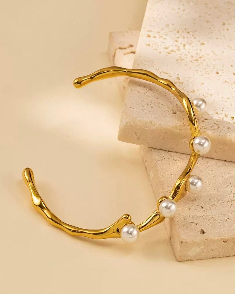 PEARL BRACELET