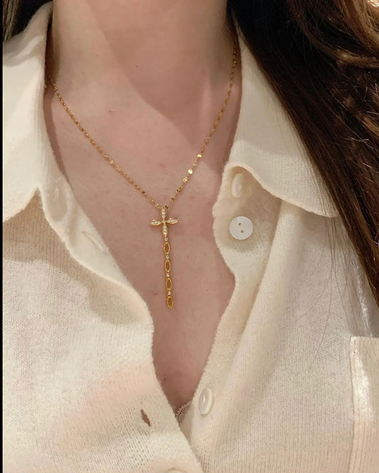 EIGHT POINTED STAR NECKLACE