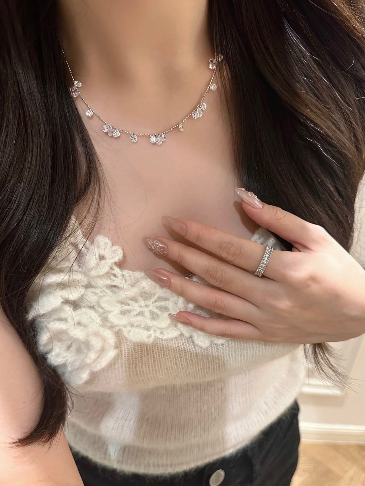 SPARKING STAE RIVER NECKLACE