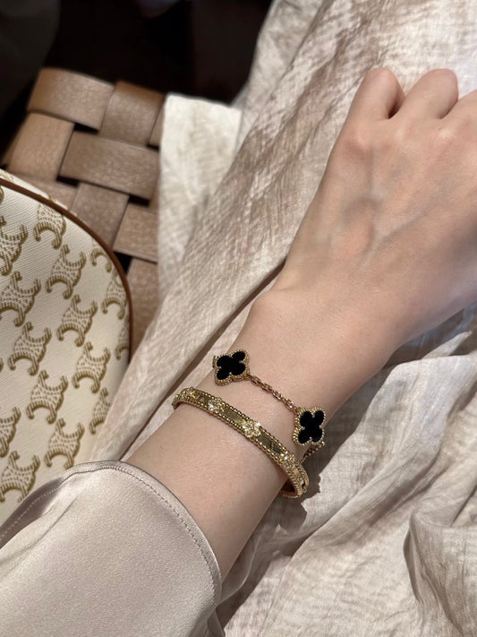 FOUR-LEAF CLOVER BRACELET