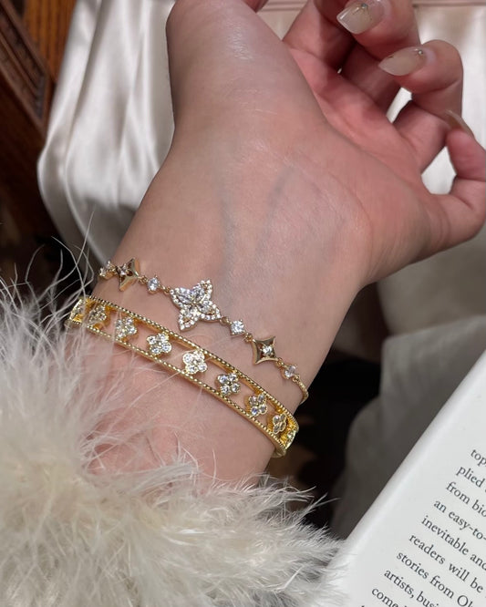 FOUR-LEAF CLOVER STAR BRACELET