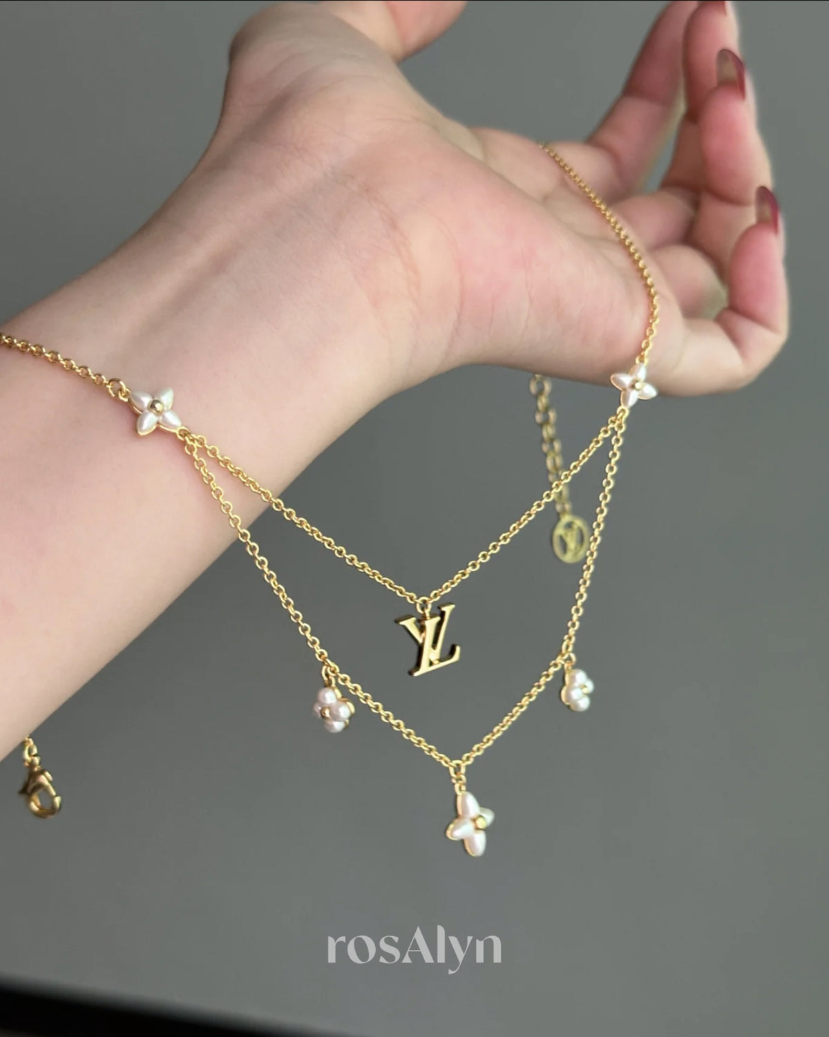 LU FLUTTERING LITTLE FLOWER NECKLACE