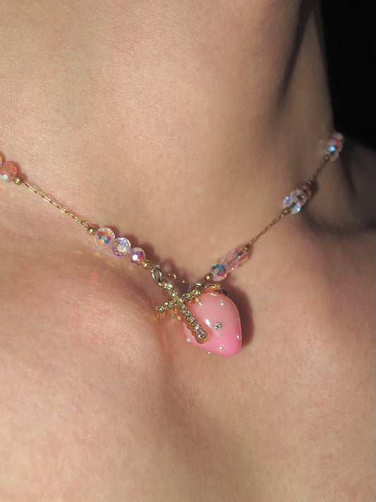 LUCKY STRAWBERRY NECKLACE