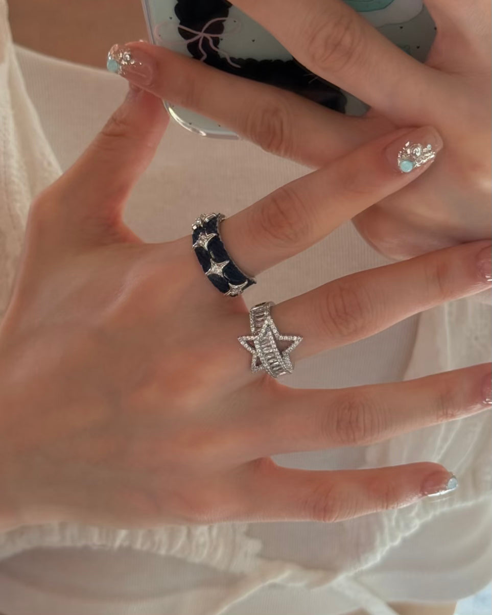 VERY COOL STAR ORBIT RING