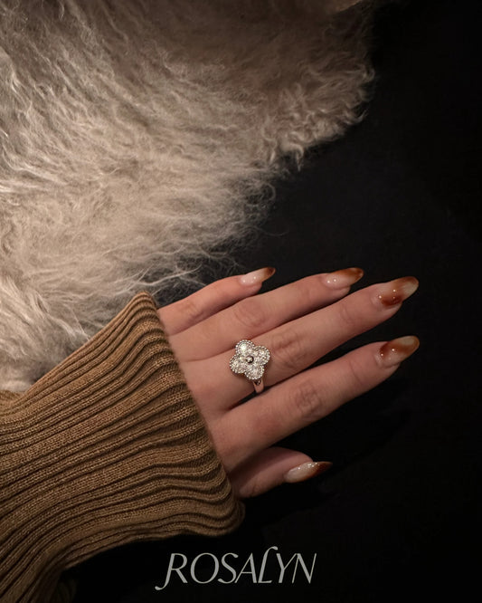 FOUR-LEAF CLOVER RING