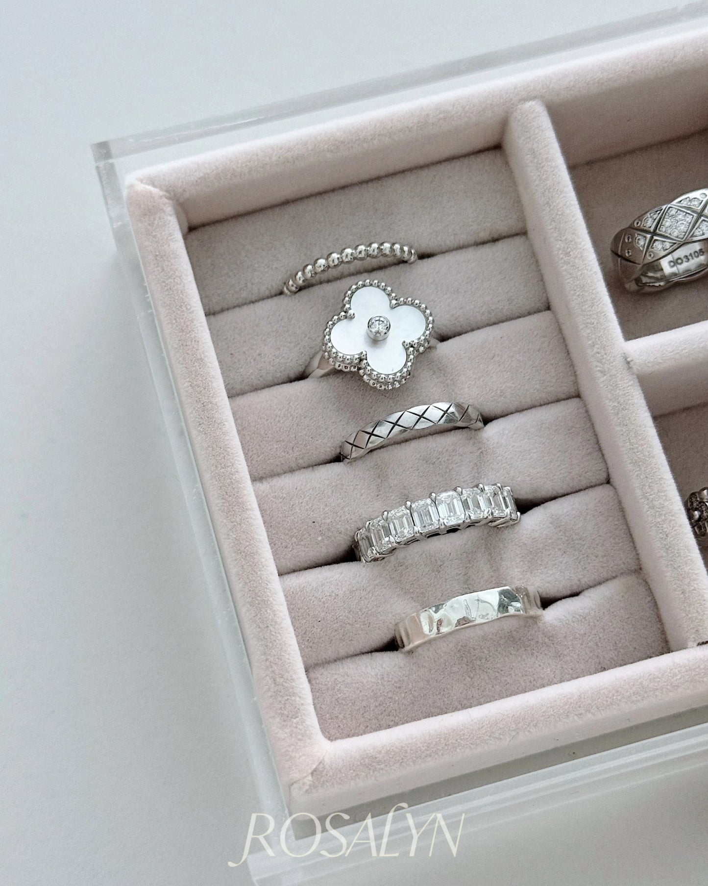 FOUR-LEAF CLOVER RING