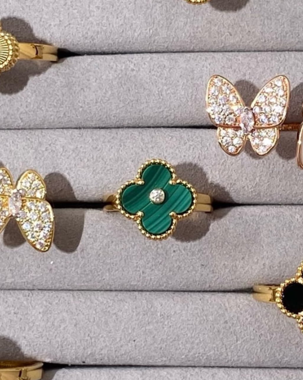 FOUR-LEAF CLOVER RING