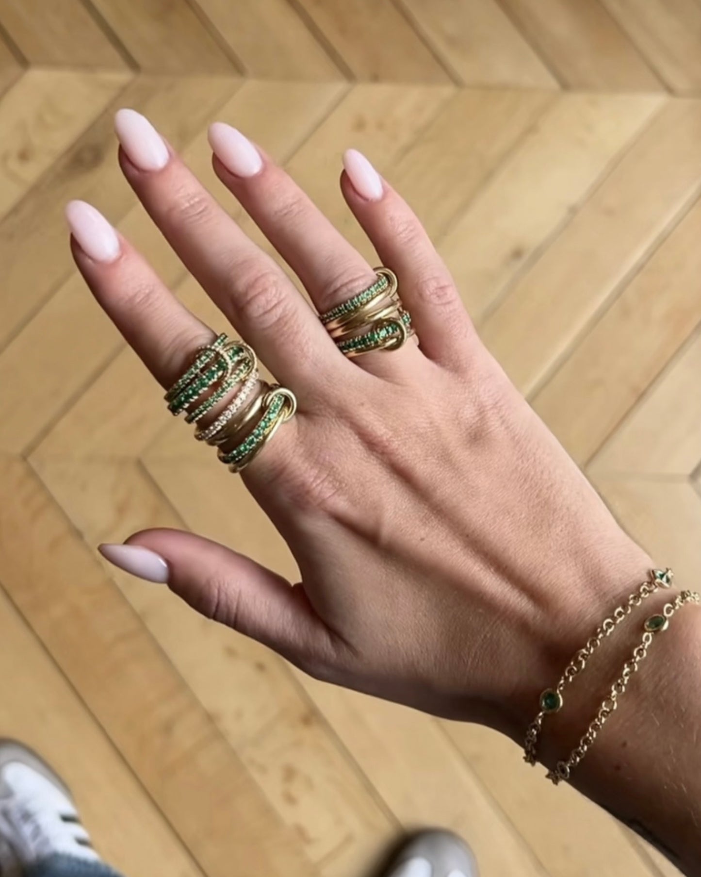 THREE-RING RING