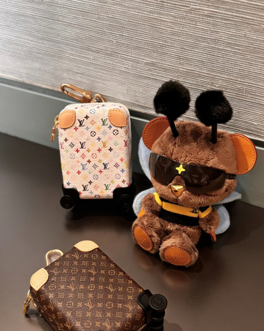 LULU SUITCASE BAG DECORATIONS