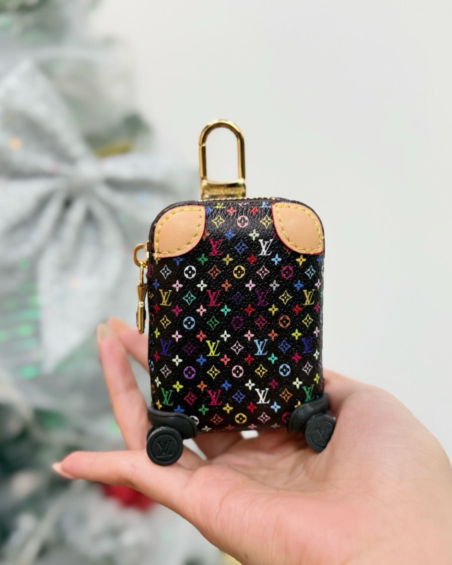LULU SUITCASE BAG DECORATIONS
