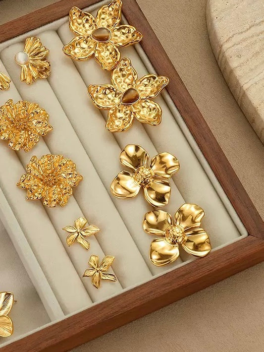 PETAL EARRINGS