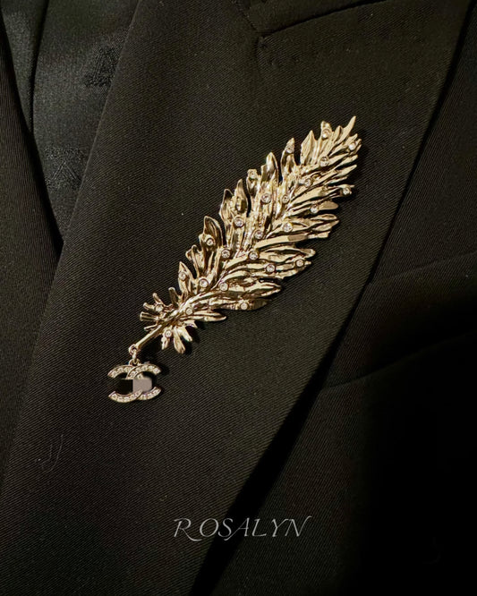 CC FEATHER BROOTH