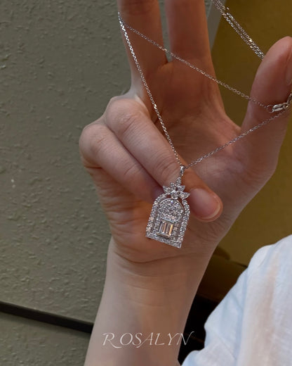 HAPPINESS GATE NECKLACE