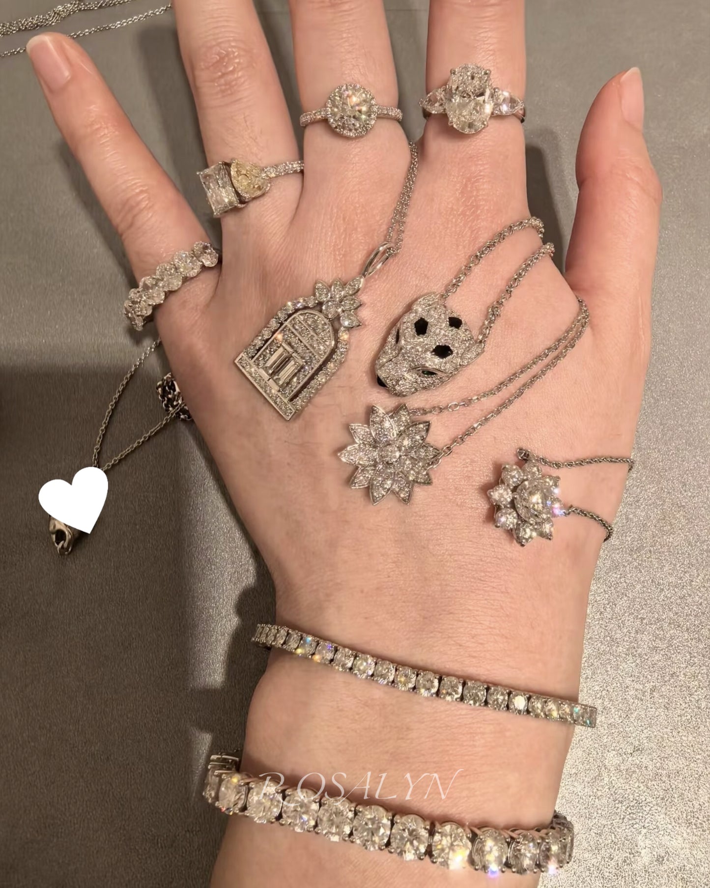 HAPPINESS GATE NECKLACE