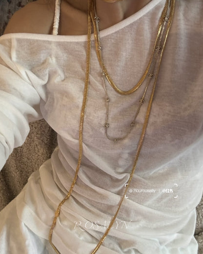 CC FLOWER NECKLACE