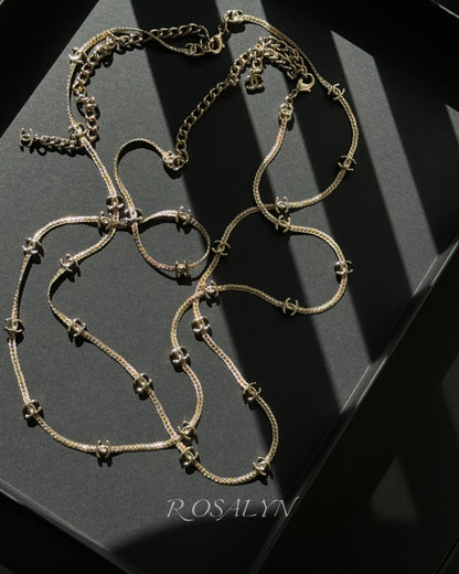 CC FLOWER NECKLACE