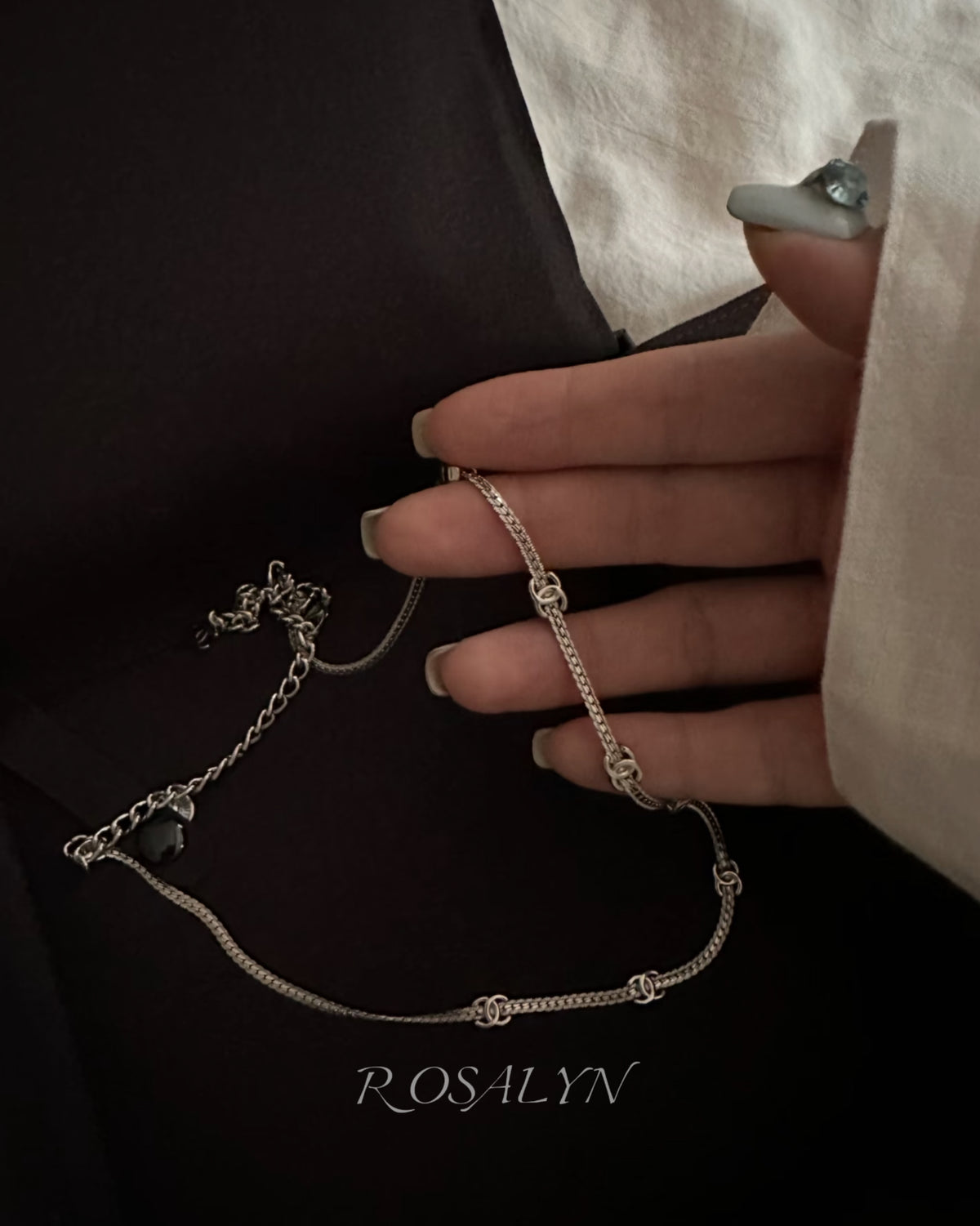 CC FLOWER NECKLACE