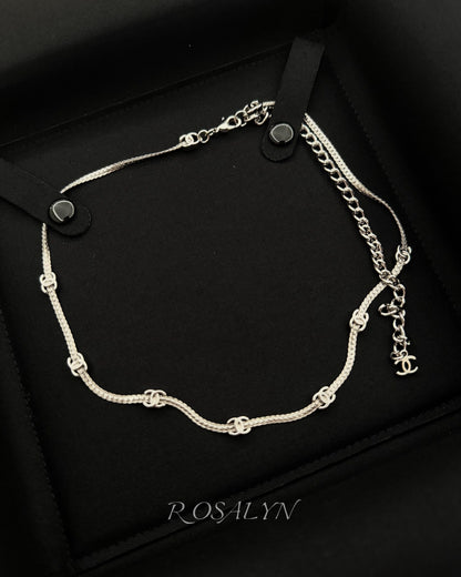 CC FLOWER NECKLACE