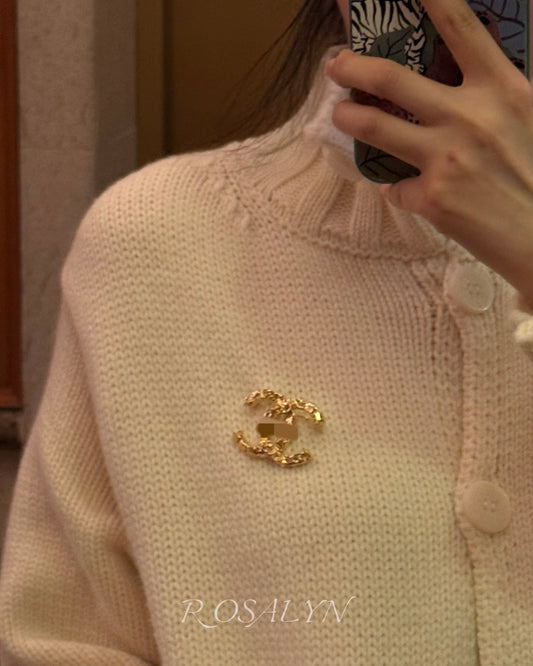 CC GOLDEN BROOCH