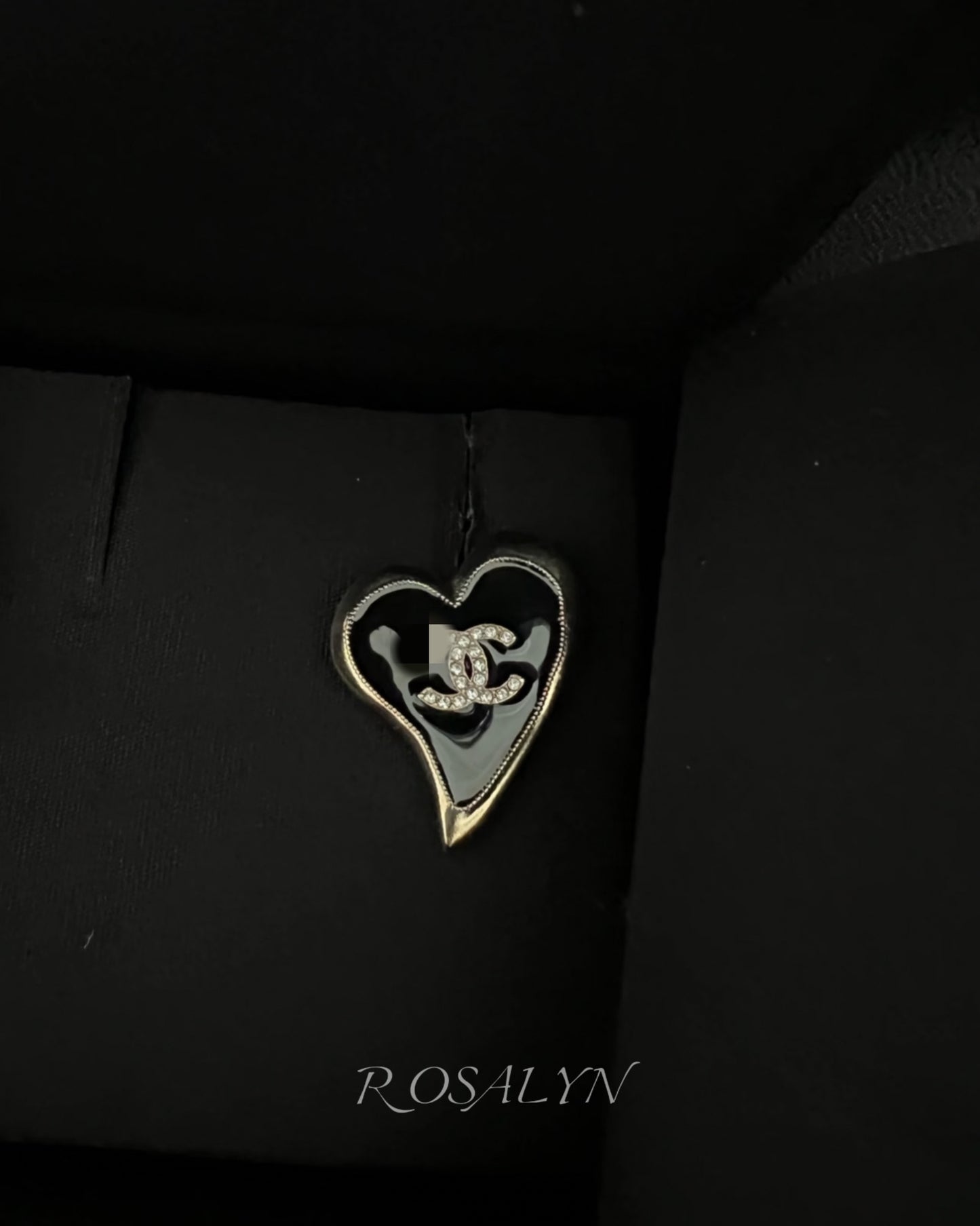 ENAMEL HEART BROOCH