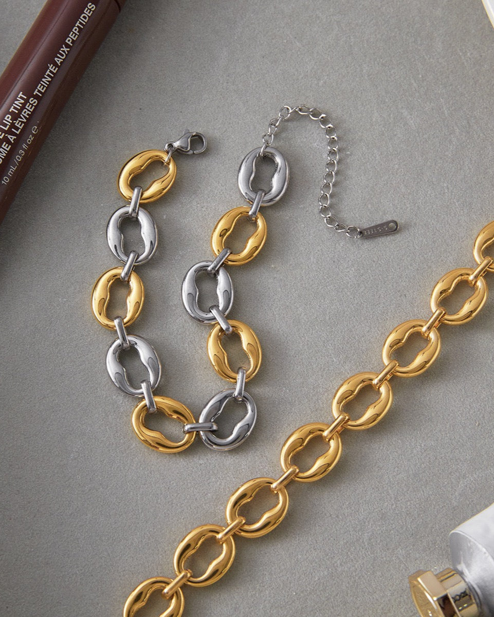 CHAIN BRACELET