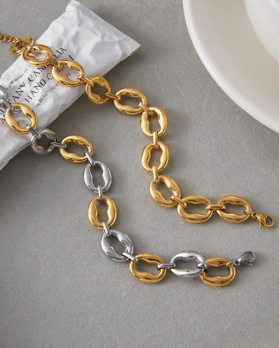 CHAIN BRACELET