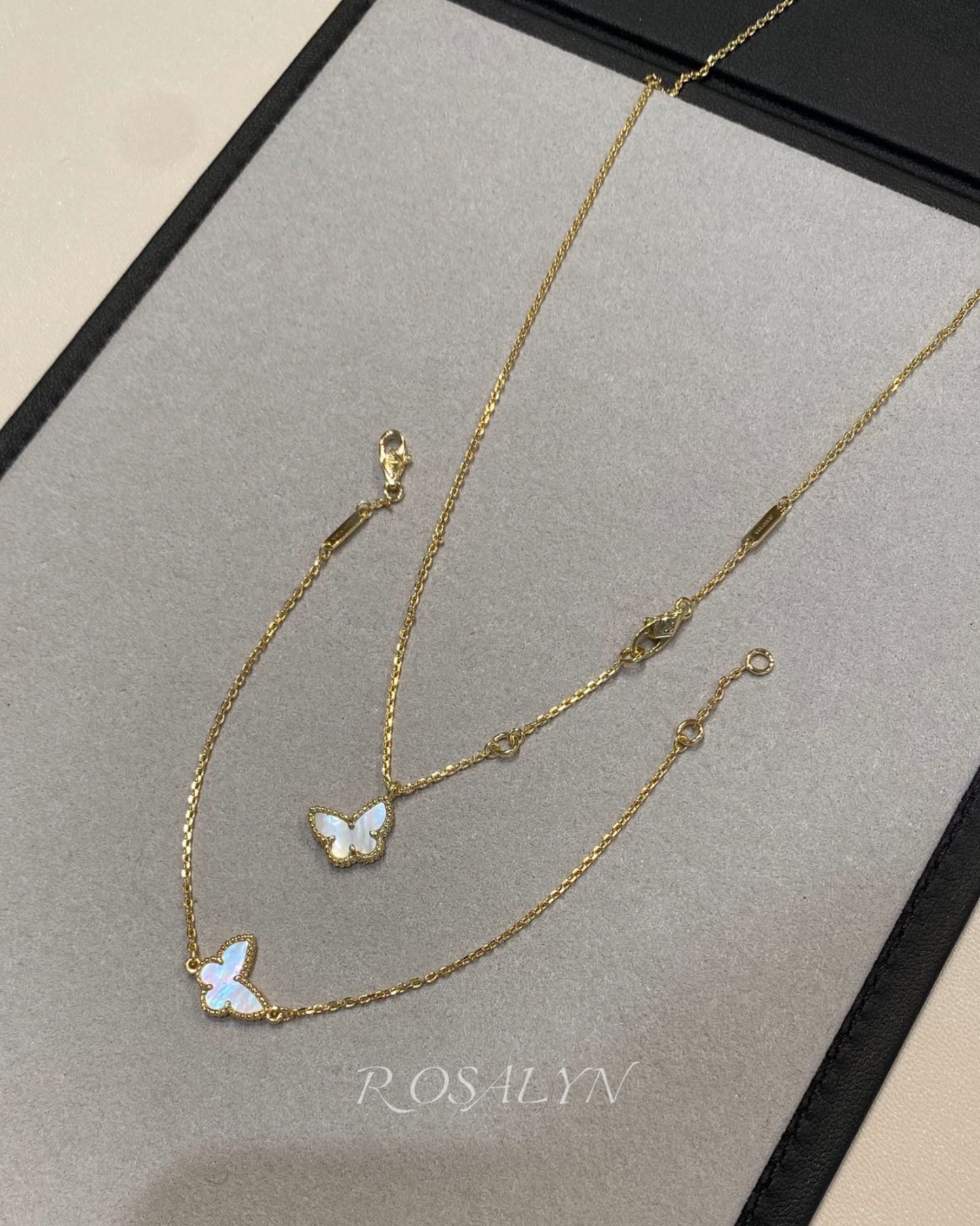SWEET BUTTERFLIES NECKLACE