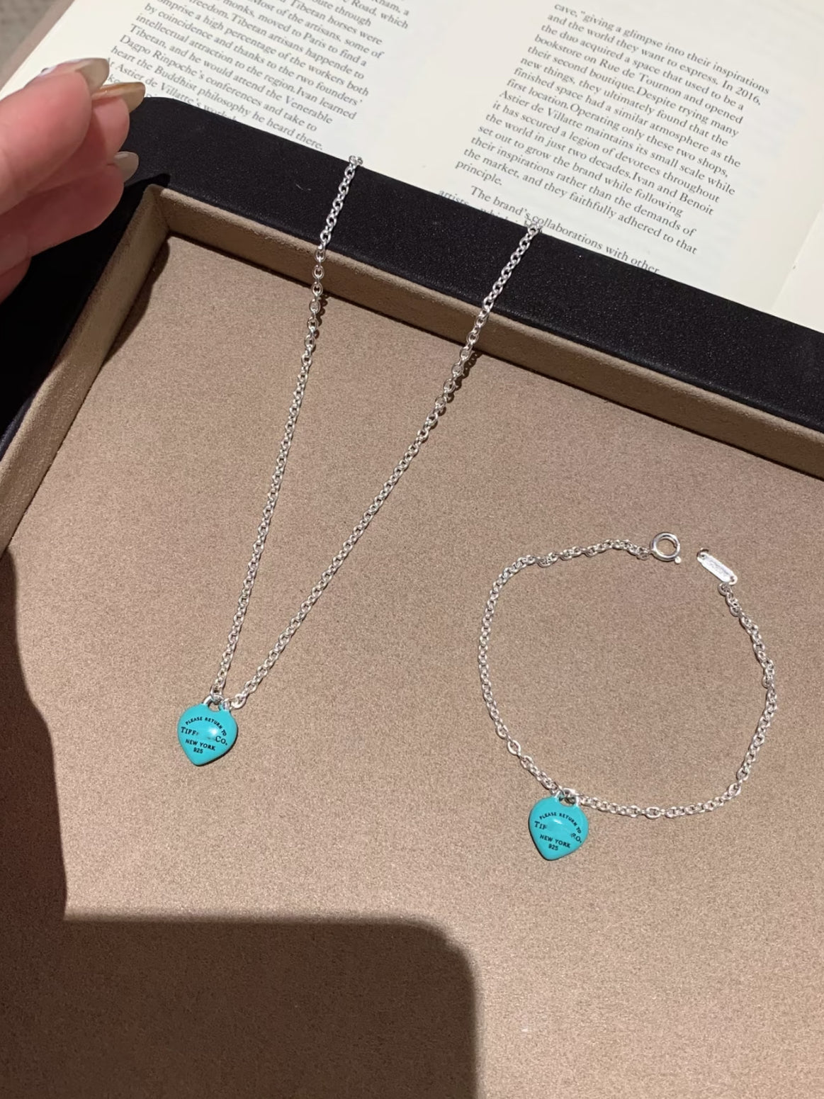 BLUE CANDY BEAN BRACELET