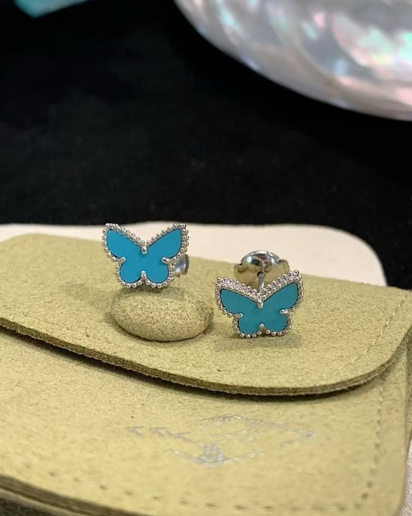 SWEET BUTTERFLIES EARRINGS