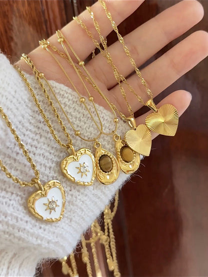 HEART'S STARLIGHT NECKLACE