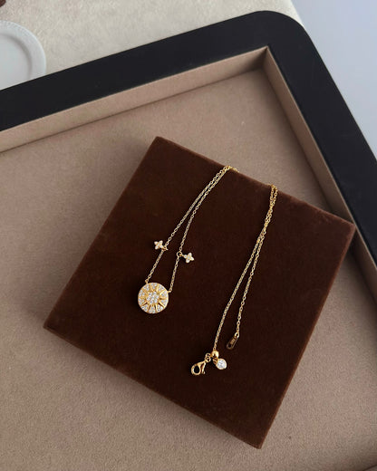 COLLIER ÉTOILE À HUIT BRANCHES