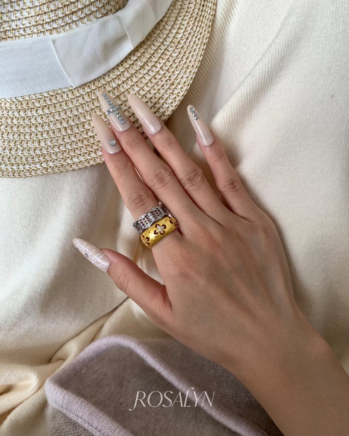 VINTAGE GILDED PETAL RING