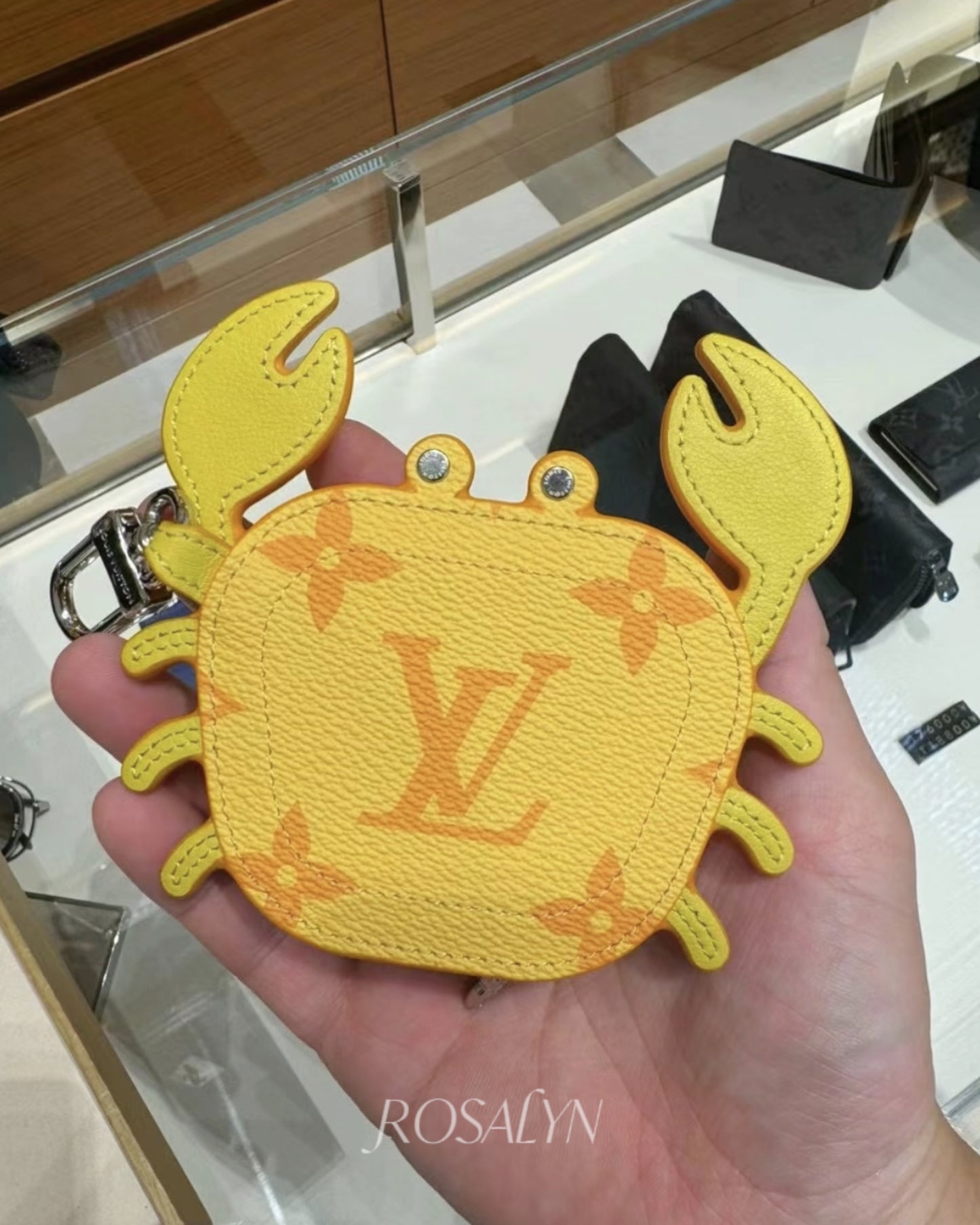 LULU CRAB BAG DECORATIONS
