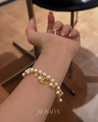 LU CLUSTER PEARL BRACELET