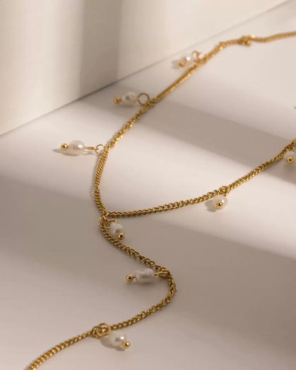 YO-SHAPED PEARL NECKLACE