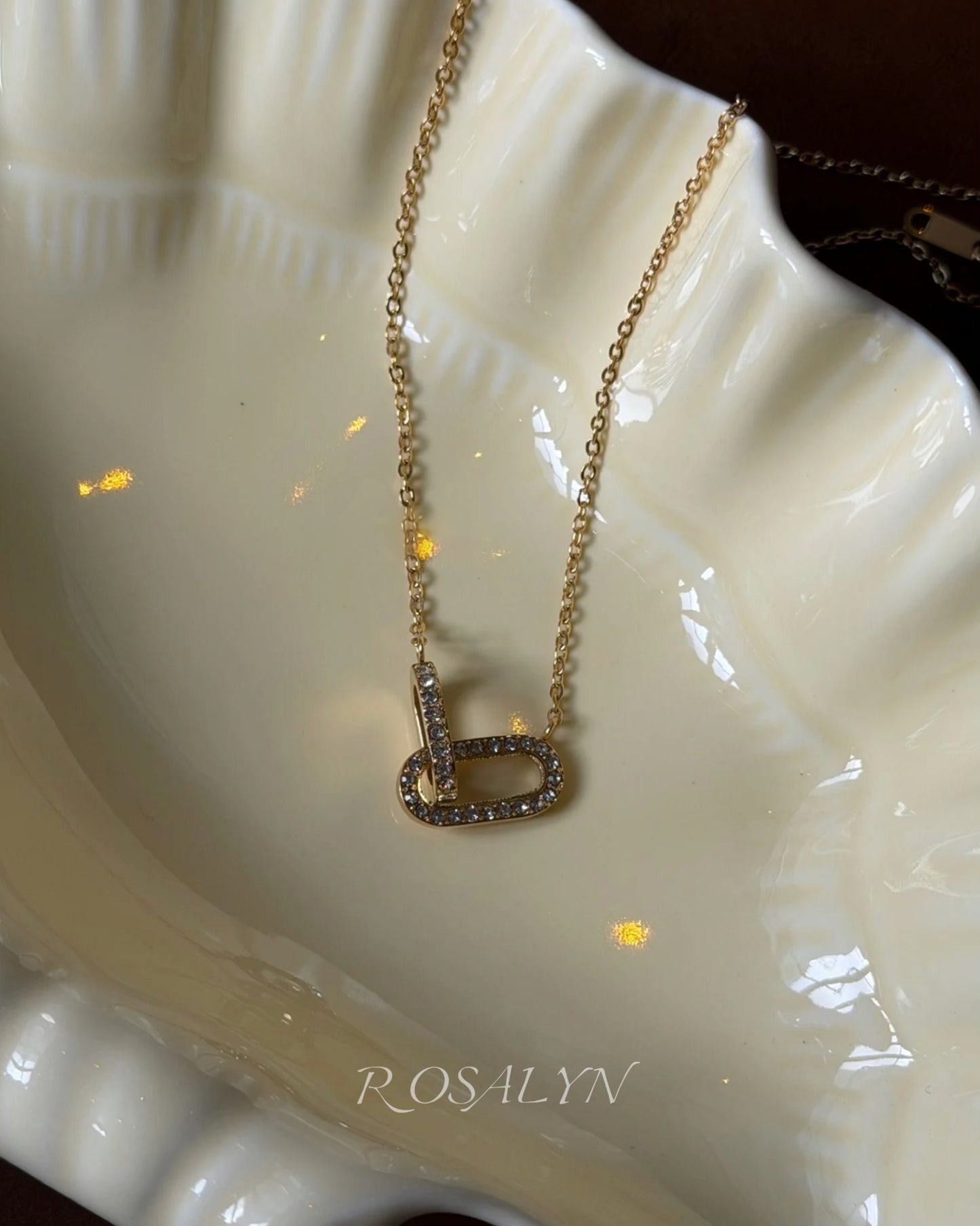 DOUBLE RING NECKLACE