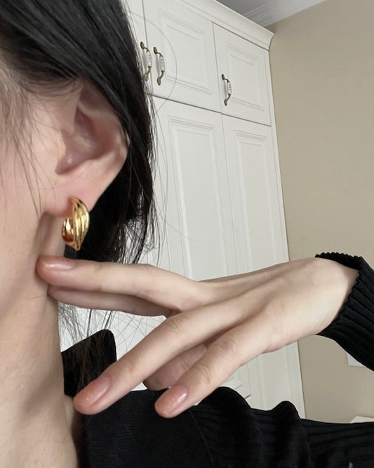 WAVY EARRINGS