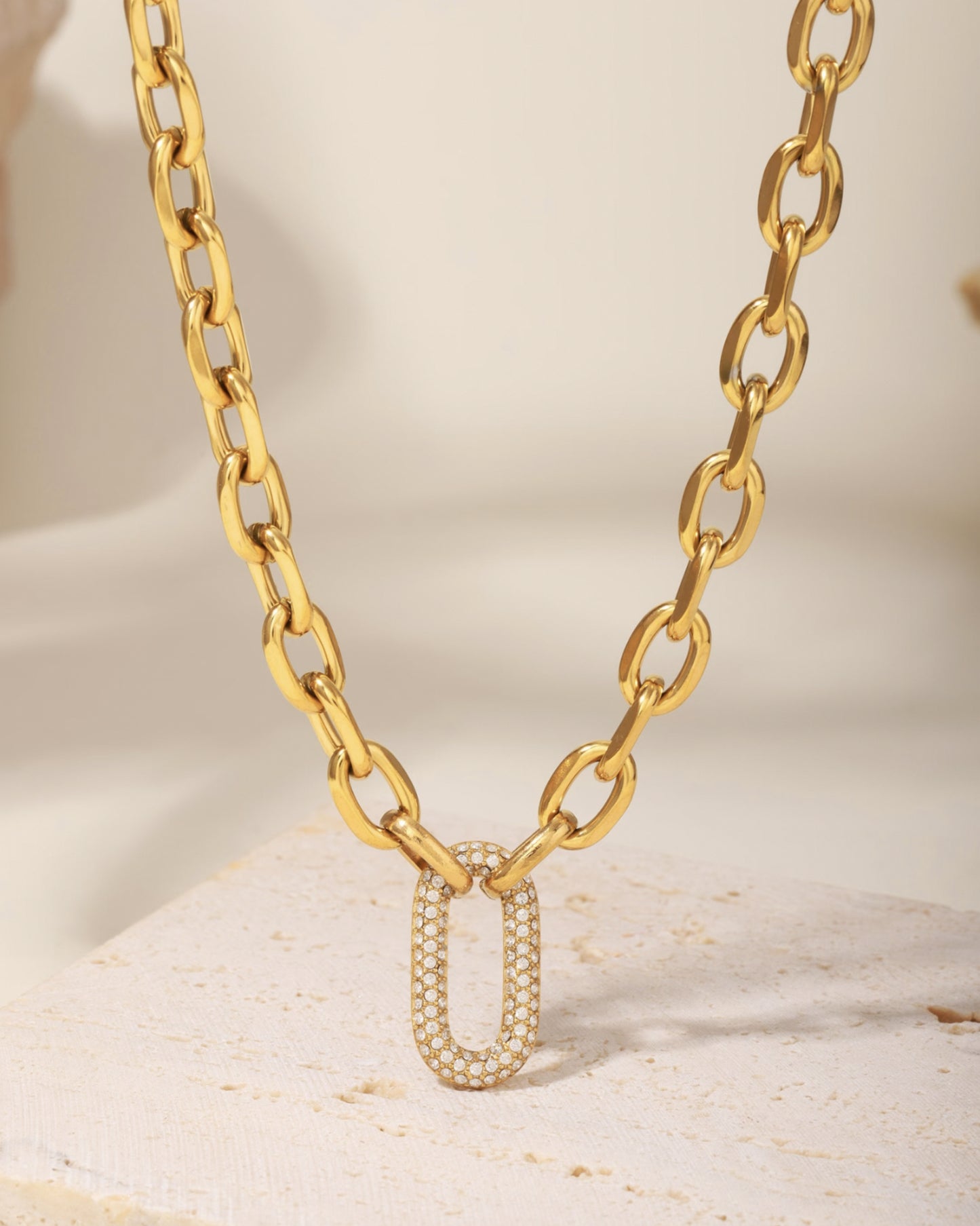 CHAIN NECKLACE AND BRACELET
