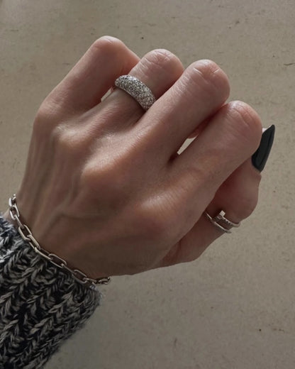 NAIL RING