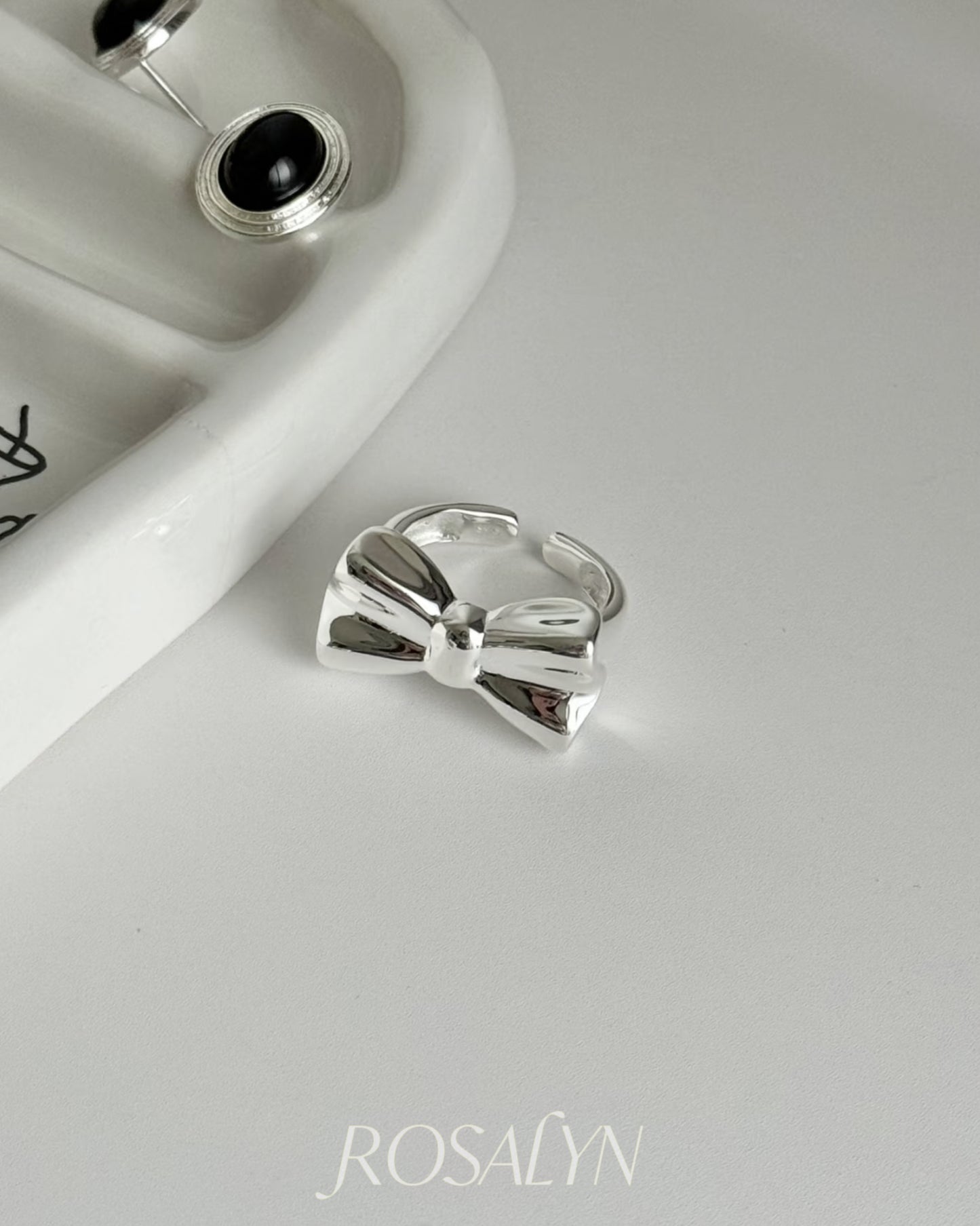 BOW RING