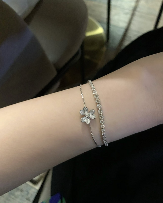 THREE-FLOWER BRACELET