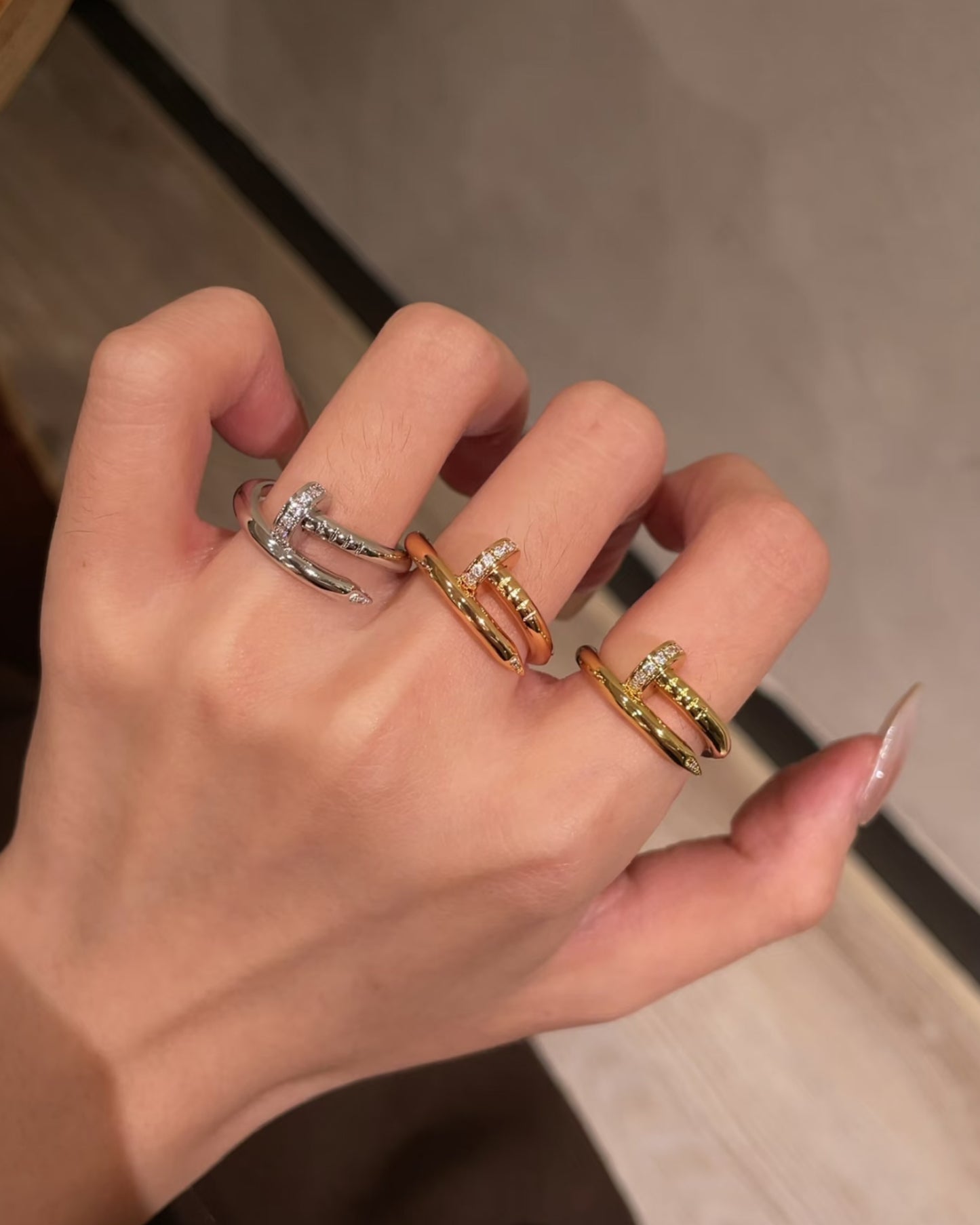 NAIL RING