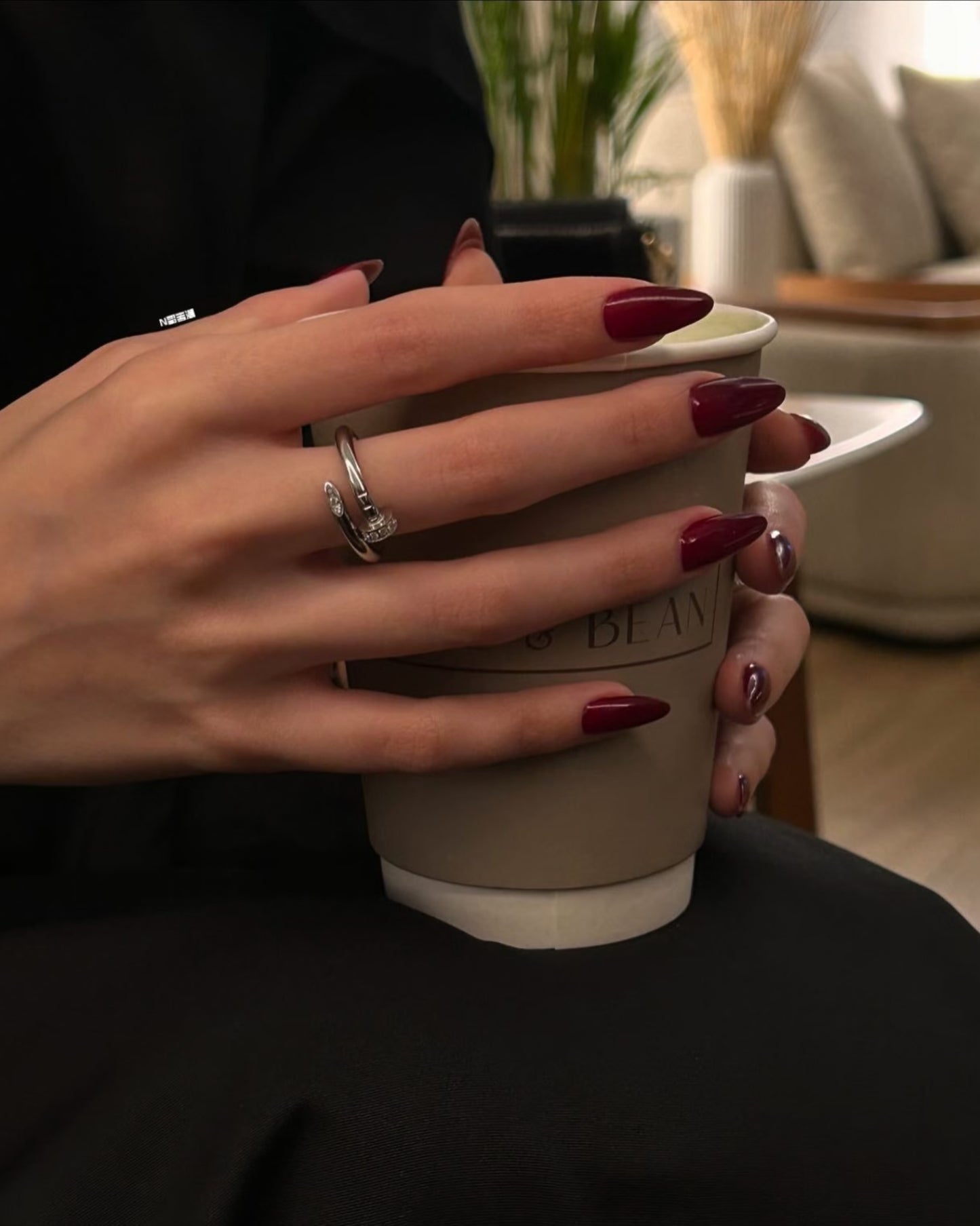 NAIL RING