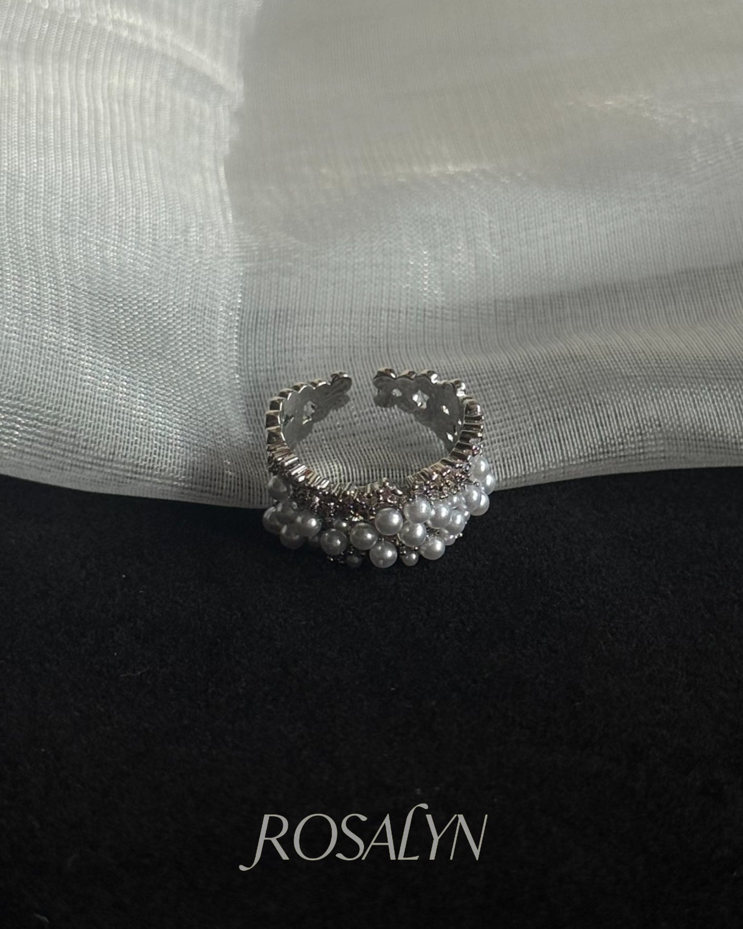 SPARKLING PEARL RING